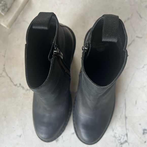 NWT & Box Dr. Martens Platform Chelsea Boots Black Size 9 - Picture 3 of 6